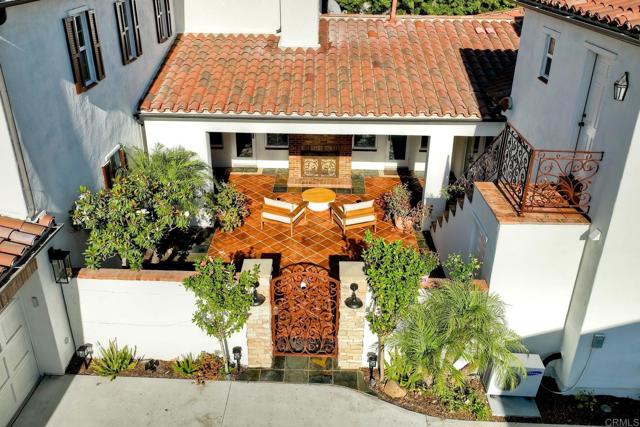 14317 Salida Del Sol, San Diego CA: https://media.crmls.org/mediaz/109d636b-dcf2-4064-8a1c-a55fa309a23c.jpg