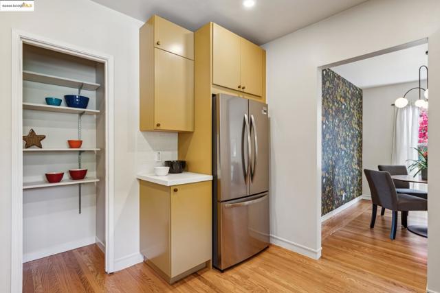 1621 Everett St, El Cerrito CA: https://media.crmls.org/mediaz/109f5724-0dc8-4fe4-ac1d-717cba7f9564.jpg