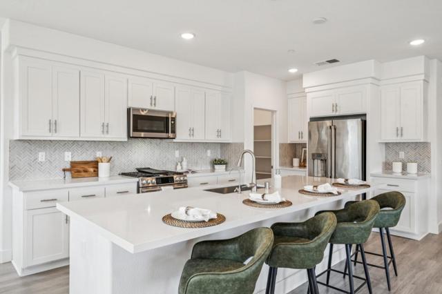 373 Arc Court, Hayward CA: https://media.crmls.org/mediaz/109fb44e-c947-4029-834e-c8a5bbe364a6.jpg