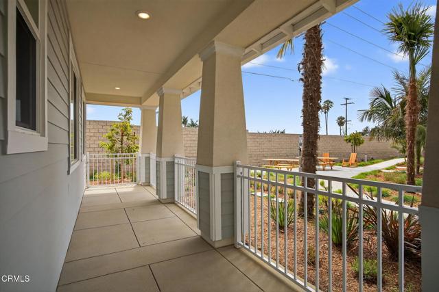 Detail Gallery Image 9 of 54 For 2364 Haley Point #103,  Ventura,  CA 93003 - 3 Beds | 3/1 Baths