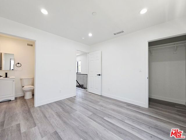 4112 S Normandie Avenue, Los Angeles CA: https://media.crmls.org/mediaz/10a153b6-abf9-48dd-b780-30006bce99dd.jpg