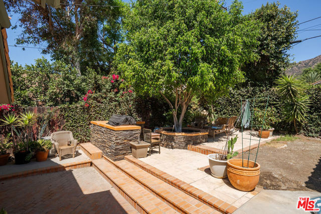 2049 Watson Street, Glendale CA: https://media.crmls.org/mediaz/10a1c886-644a-4a6d-8eab-a21c6c2e7e6a.jpg