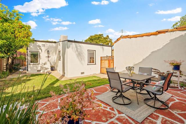 1071 Merle Avenue, San Jose CA: https://media.crmls.org/mediaz/10a1eac3-ef9d-4104-a889-bb4eb4d2835e.jpg