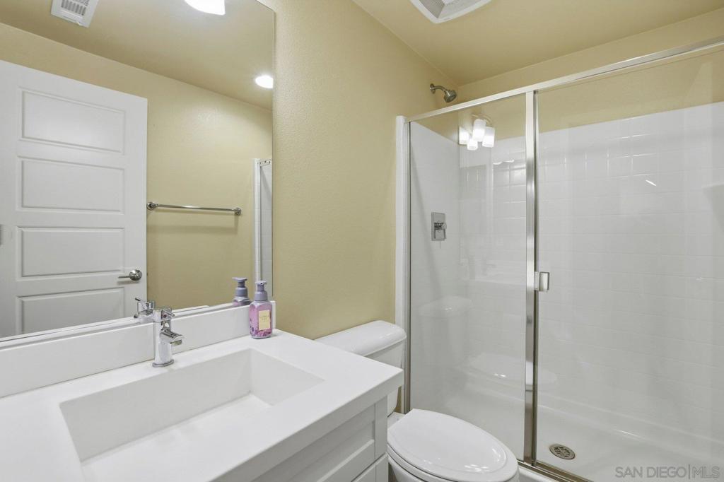 4541 Rainier - photo 16