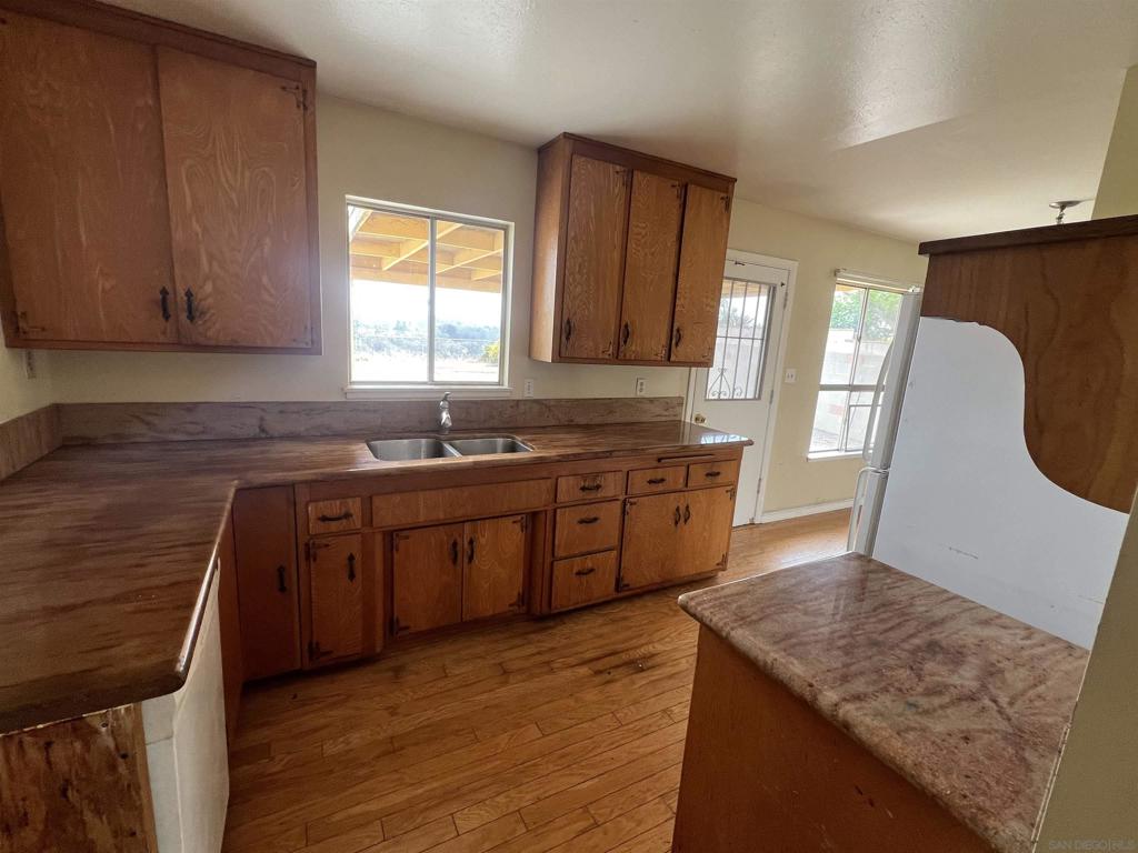 5433 Lodi St - photo 5