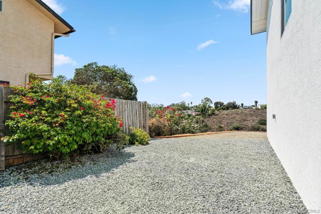 6492 6494 Lanston St., San Diego CA: https://media.crmls.org/mediaz/10a585c3-6cf3-4b3a-ab47-c74310e6f960.jpg