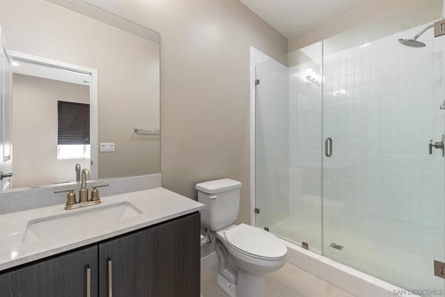 1525 Manzanita Hollows, Vista CA: https://media.crmls.org/mediaz/10a7ab8e-10f0-4e92-9cab-330edcda73a1.jpg