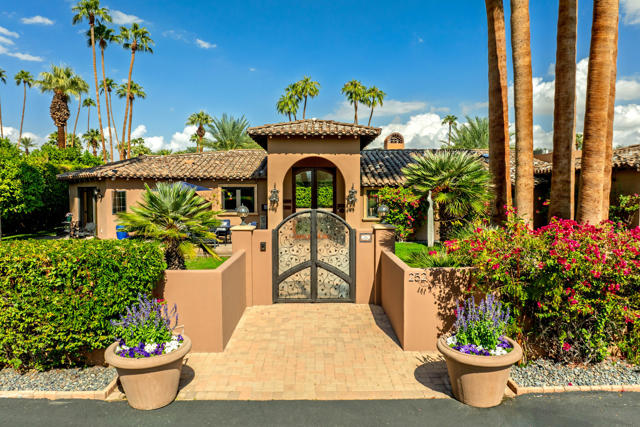 252 Camino Sur, Palm Springs, CA 92262
