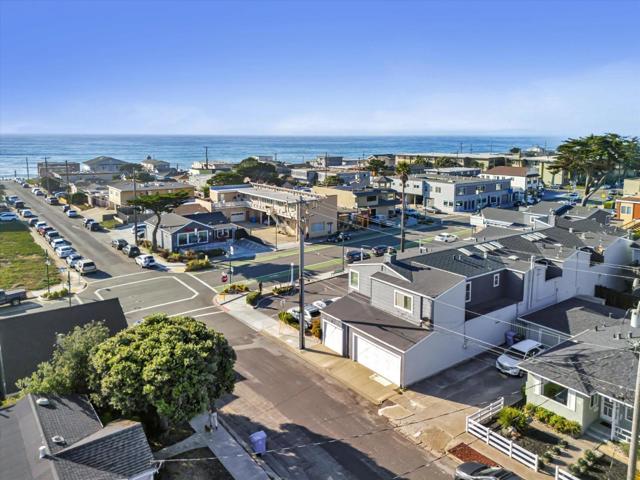 1715 Palmetto Avenue, Pacifica CA: https://media.crmls.org/mediaz/10a8d6dd-ddb2-477d-9f09-c1df7ae58e33.jpg