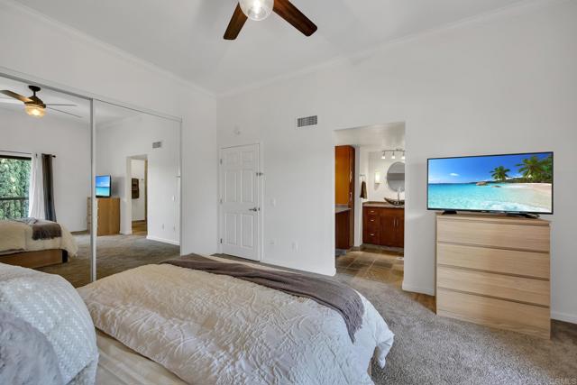 6755 Caminito Del Greco, San Diego CA: https://media.crmls.org/mediaz/10a96f61-fe39-4aff-88b2-d990e264fc3e.jpg