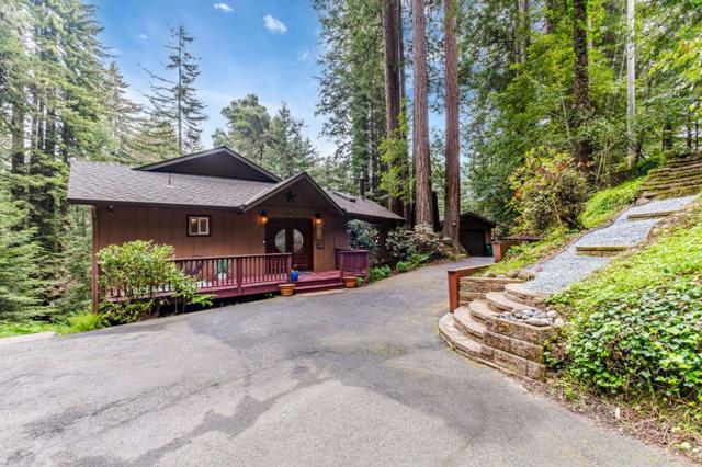 200 View Road, Felton CA: https://media.crmls.org/mediaz/10aa78d7-84b6-4f0c-9367-32915c9b275e.jpg