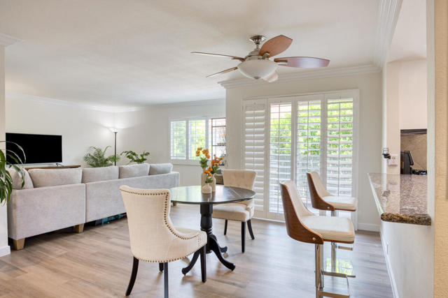 400 N Sunrise Way, Palm Springs CA: https://media.crmls.org/mediaz/10abaf20-60af-4593-9d65-9566c356e30b.jpg