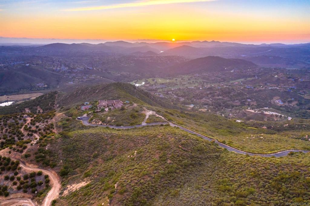 MLS #250030057SD image #25