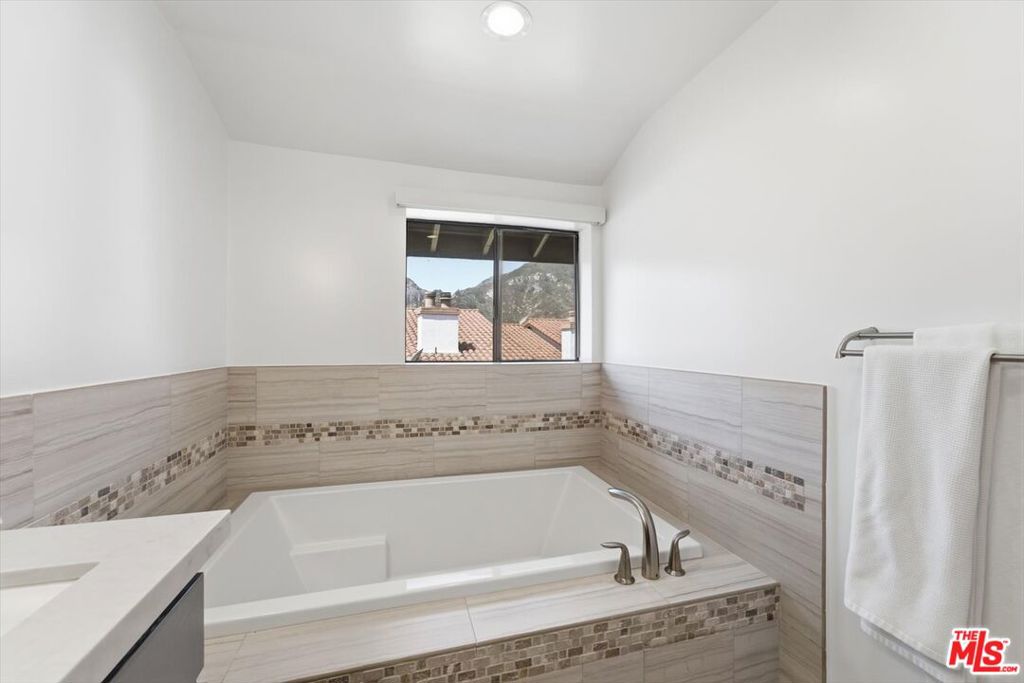 MLS #26864775 image #35