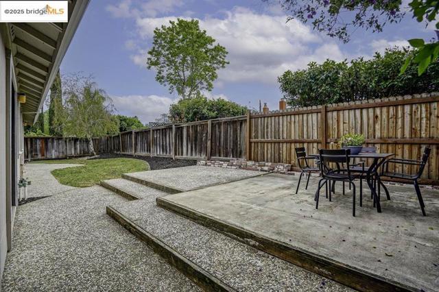 1616 LINDBERGH DRIVE, Concord CA: https://media.crmls.org/mediaz/10ac9def-7251-403c-b640-2bf041a85947.jpg