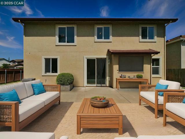 2035 Pasado Avenue, Manteca CA: https://media.crmls.org/mediaz/10acc148-0c26-4cf1-8e13-29aea9559a3f.jpg