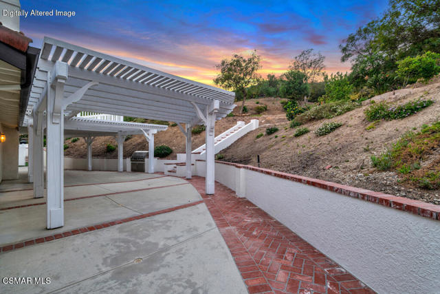 4183 Churchill Drive, Newbury Park CA: https://media.crmls.org/mediaz/10acfd50-1bda-4726-b67c-69fdec36df12.jpg