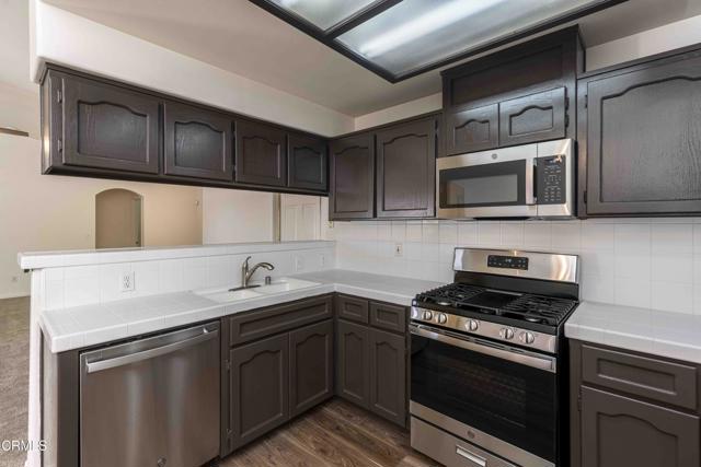 Detail Gallery Image 18 of 39 For 10908 Royal Ascot Ave, Bakersfield,  CA 93312 - 4 Beds | 2 Baths