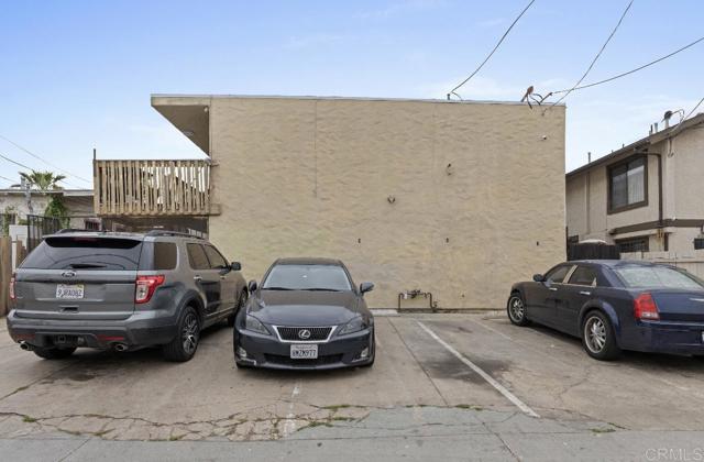 4139 46Th Street, San Diego CA: https://media.crmls.org/mediaz/10addb4f-4c67-4e80-b725-7ff7a0e9878b.jpg