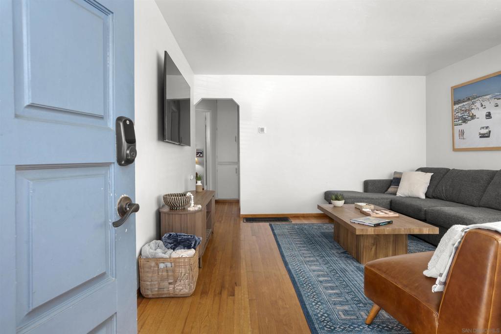 4614 Saratoga Ave - photo 10