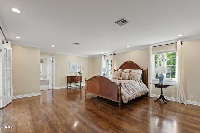 1010 Stoneridge Drive, Pasadena CA: https://media.crmls.org/mediaz/10af2751-23e7-420d-afd8-502a9291b537.jpg