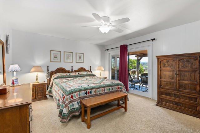 Detail Gallery Image 39 of 60 For 945 El Paseo, Vista,  CA 92084 - 4 Beds | 3 Baths