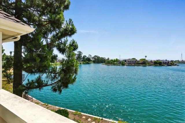 1023 Rudder Lane, Foster City CA: https://media.crmls.org/mediaz/10b0a46b-0d5a-4df6-a1db-b6aa13dee62c.jpg