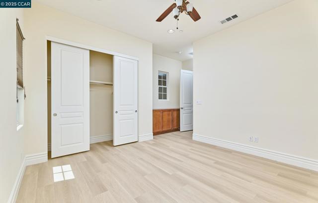 1681 Gamay Ln, Brentwood CA: https://media.crmls.org/mediaz/10b0b3af-82db-4785-8425-81dcae06c57e.jpg
