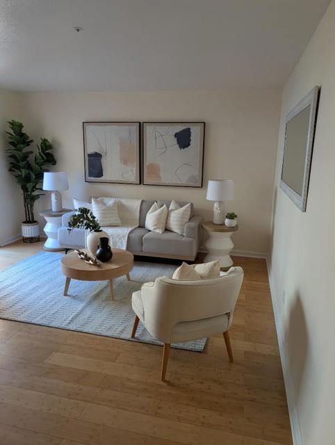 805 N San Antonio Road, Los Altos CA: https://media.crmls.org/mediaz/10b0b747-b3f8-49fc-881a-71651a09ee5e.jpg