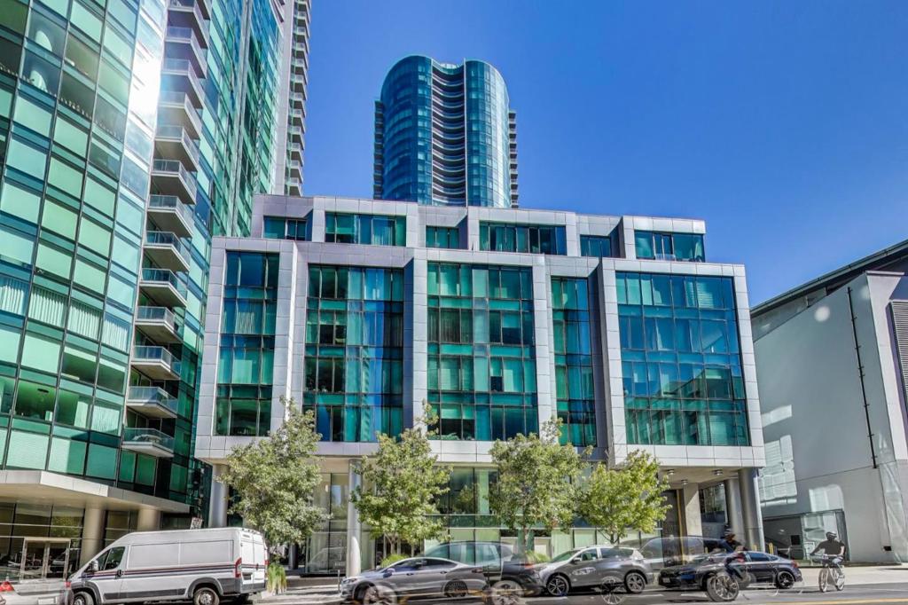 333 Main Street #8G