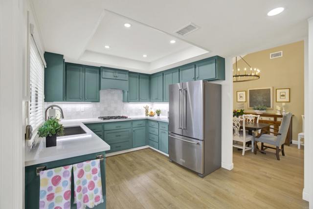 Detail Gallery Image 12 of 46 For 1251 Hatcreek Ct, Vista,  CA 92081 - 3 Beds | 2/1 Baths