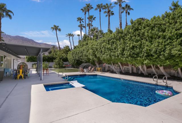 1962 E Baristo Road, Palm Springs CA: https://media.crmls.org/mediaz/10b27a26-d6e3-4a6f-af29-10f08c60008e.jpg