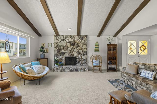 4907 Island View Street, Oxnard CA: https://media.crmls.org/mediaz/10b287c8-da26-41c3-8603-4752822429bf.jpg