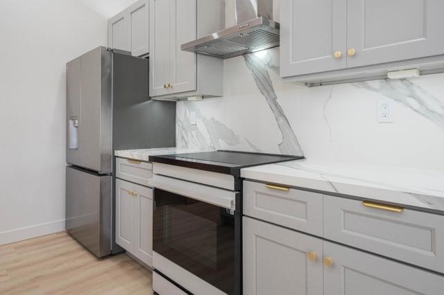 987 Harcourt Avenue, Seaside CA: https://media.crmls.org/mediaz/10b3161f-a381-4842-b3a1-2dafa4502bc5.jpg