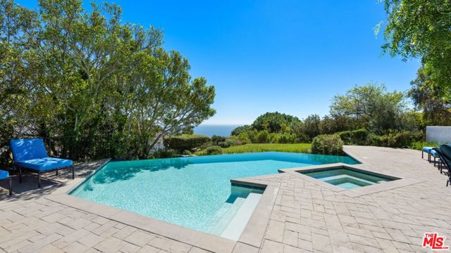 Details for 32537 Pacific Coast Highway, Malibu, CA 90265