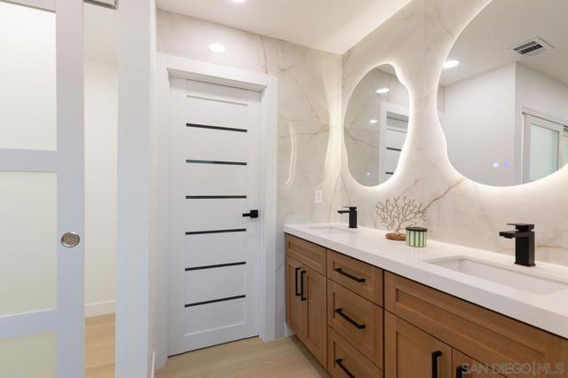 460 Chinquapin Ave., Carlsbad CA: https://media.crmls.org/mediaz/10b53cbe-20ff-4703-afca-b2d76700dbf3.jpg