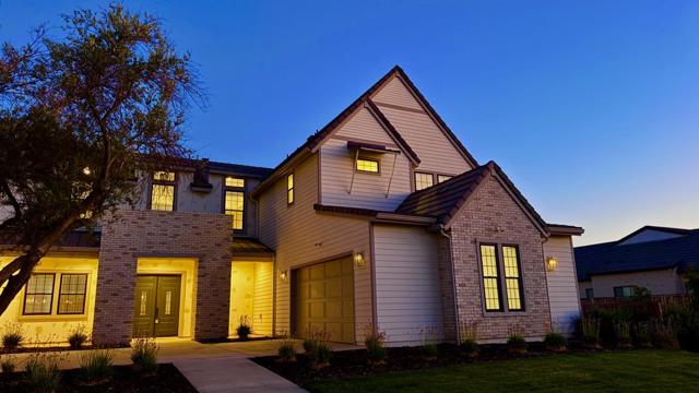 1734 Lester Avenue, Clovis CA: https://media.crmls.org/mediaz/10b54ae9-a44a-47af-a711-e3294077a652.jpg