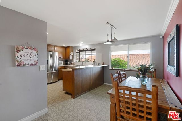 6847 Crest Road, Rancho Palos Verdes, California 90275, 4 Bedrooms Bedrooms, ,3 BathroomsBathrooms,Residential,Sold,Crest,25498791