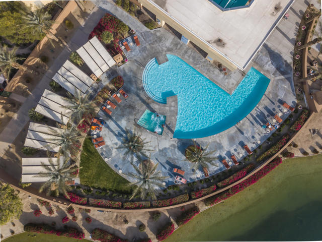 81139 Laguna Court, La Quinta CA: https://media.crmls.org/mediaz/10b631f1-fd5b-48fe-9ff3-2b7e52b5b3a5.jpg