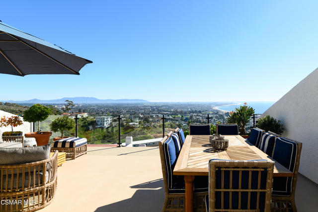 818 Caliente Lane, Ventura CA: https://media.crmls.org/mediaz/10b6da02-ff6b-496c-8697-8f4b2717a9c4.jpg