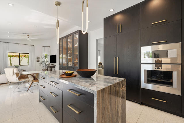 75465 Montecito Drive, Indian Wells CA: https://media.crmls.org/mediaz/10b72ccd-fab2-4028-a1df-e3d41d54b851.jpg