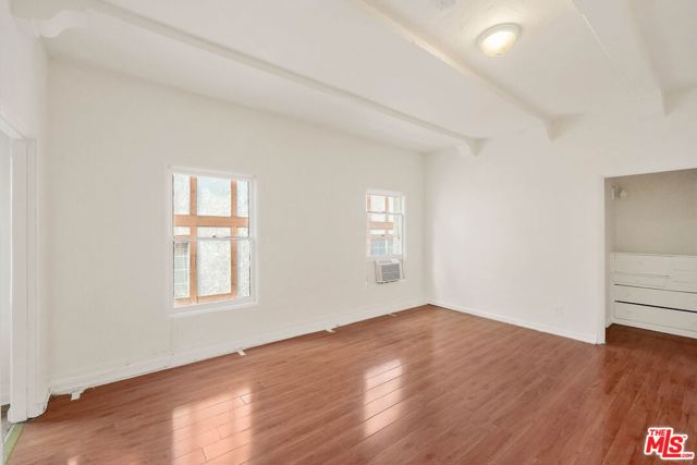 125 West Chestnut Street photo 16