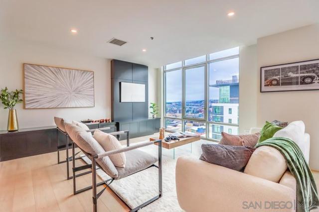 425 W Beech St, San Diego CA: https://media.crmls.org/mediaz/10b86c3d-e64f-4e64-a0fe-6a1cde2ff66f.jpg