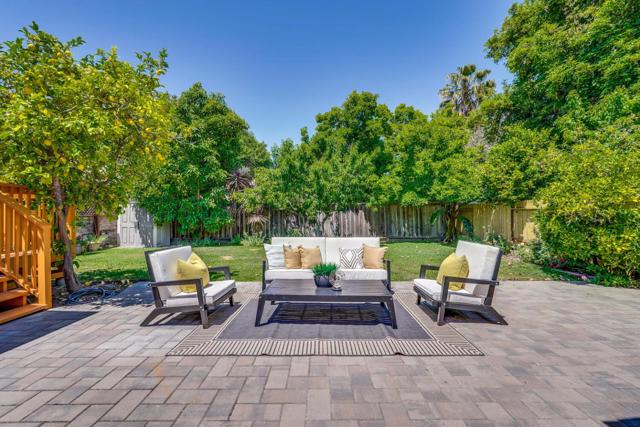213 N Bayview Avenue, Sunnyvale CA: https://media.crmls.org/mediaz/10b93432-cb81-474f-9726-8538e379f055.jpg