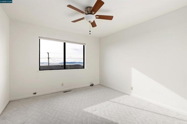 716 Gelston Pl, El Cerrito CA: https://media.crmls.org/mediaz/10ba27c7-31a2-430c-b654-ea0ade1eb99e.jpg