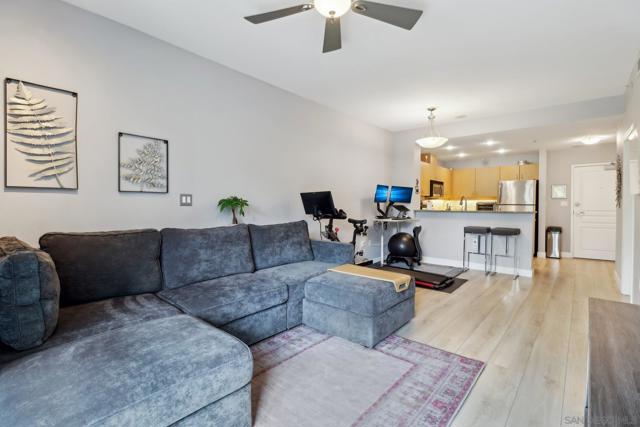 1580 Union St, San Diego CA: https://media.crmls.org/mediaz/10ba5cc0-cdd8-4fe0-bab5-649370cf26dd.jpg