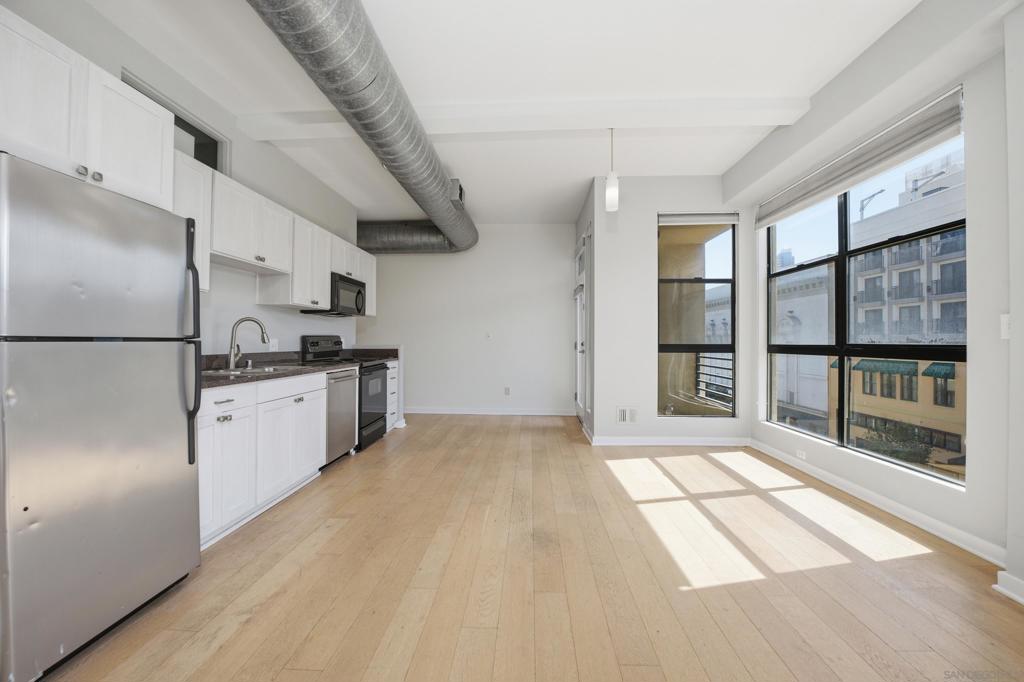 777 6th Ave - photo 10