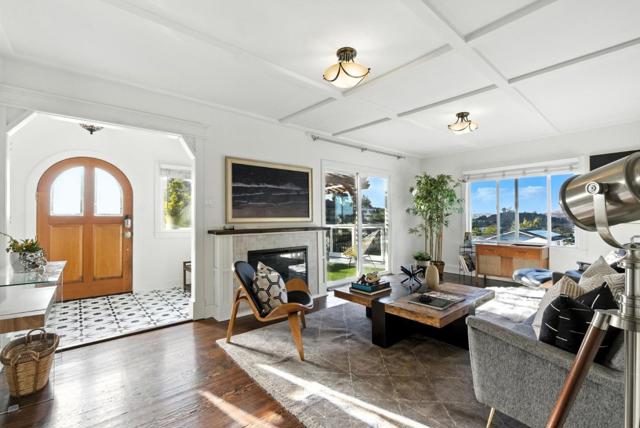 35 Mono Street, Brisbane CA: https://media.crmls.org/mediaz/10bb4cba-c6c7-43c3-a490-e87ccf4bbffa.jpg