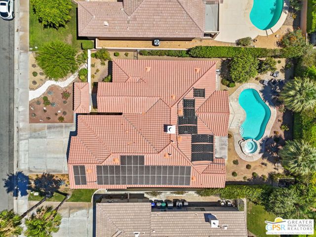 40870 Avenida Rosario, Palm Desert CA: https://media.crmls.org/mediaz/10bd7980-1129-4ebb-943f-c9946df2f46c.jpg