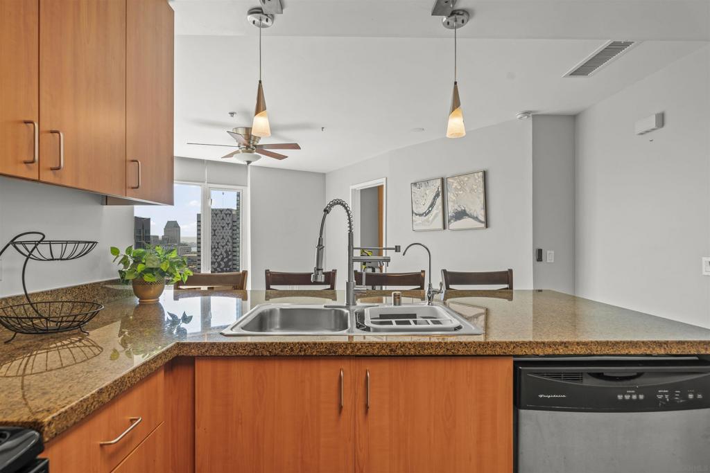 1080 Park Blvd. - photo 14